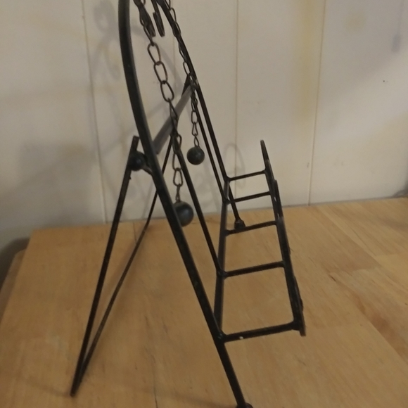 Mail holder - Picture 5 of 5